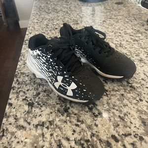 Toddler size 10 baseball cleats